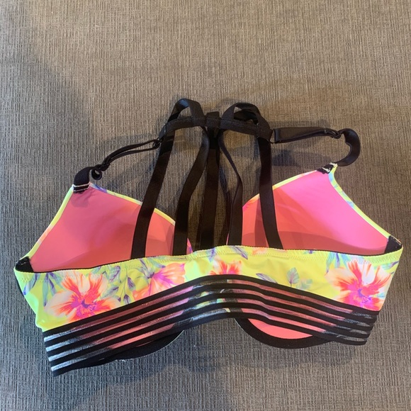 Summer PINK push-up bra - Picture 2 of 3